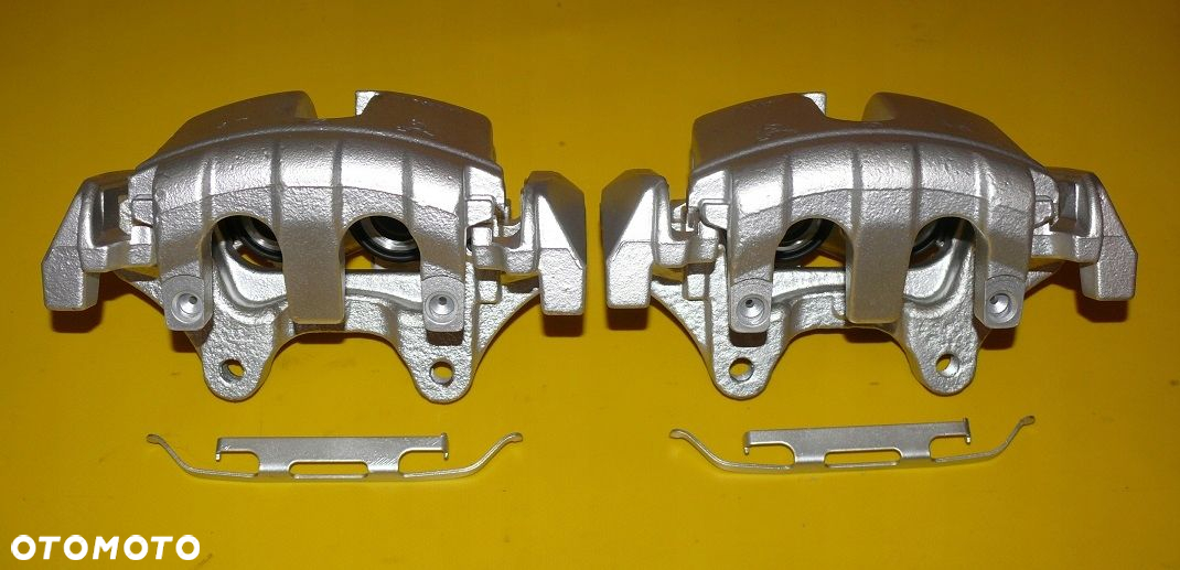 ZACISKI HAMULCOWE JARZMA LEWY PRAWY PRZÓD MERCEDES ML 1 I W164 375/32mm - 2