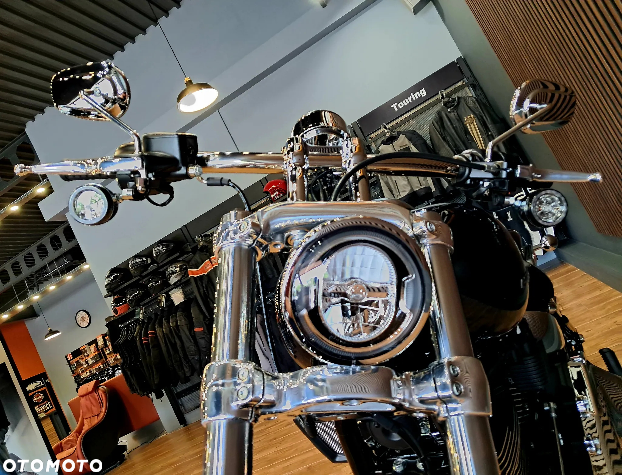 Harley-Davidson Softail Breakout - 5