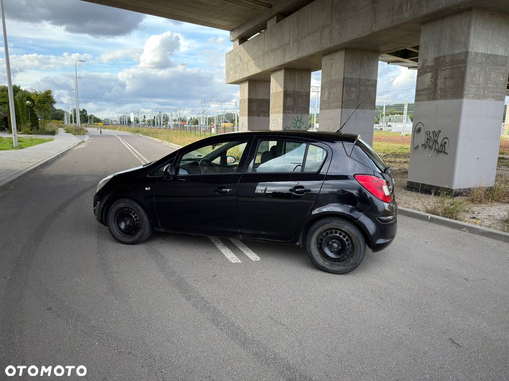 Opel Corsa 1.4 16V Enjoy - 9