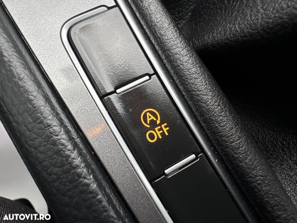 Volkswagen Golf - 15