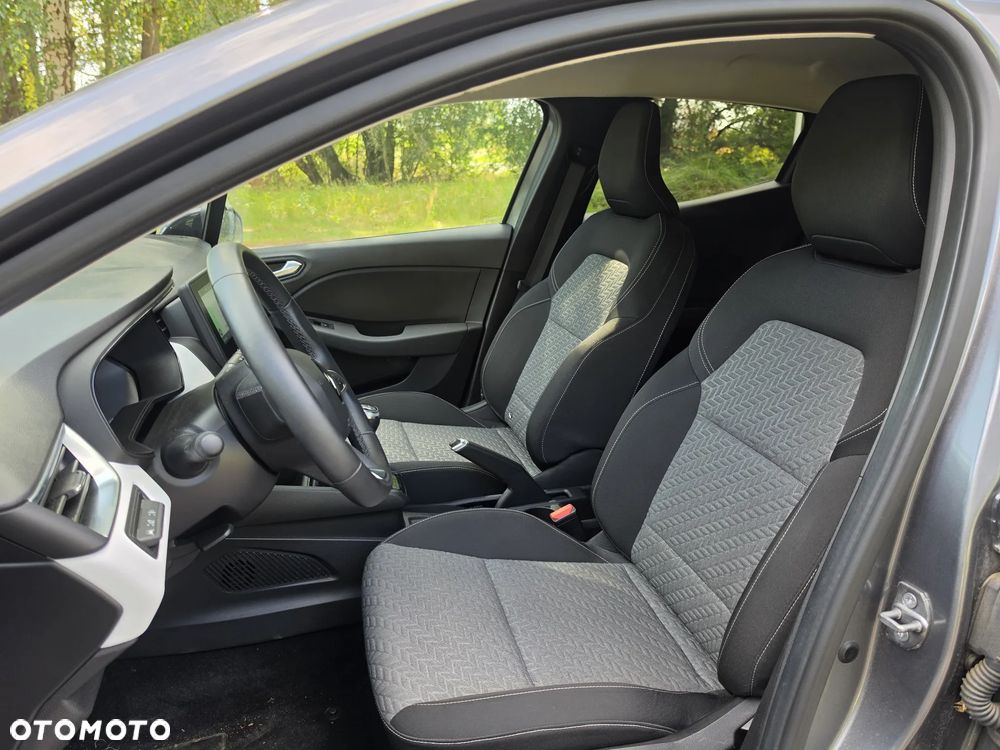 Renault Clio - 17