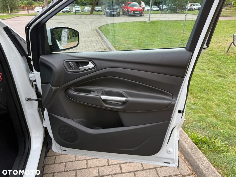 Ford Kuga - 20