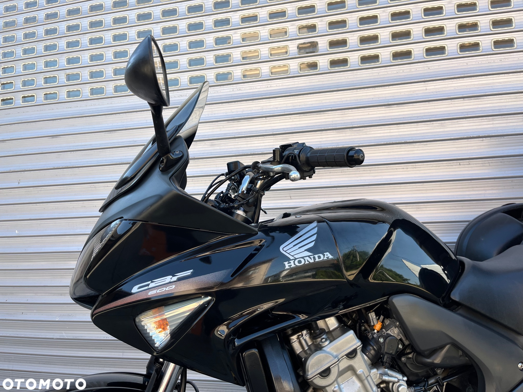 Honda CBF - 19