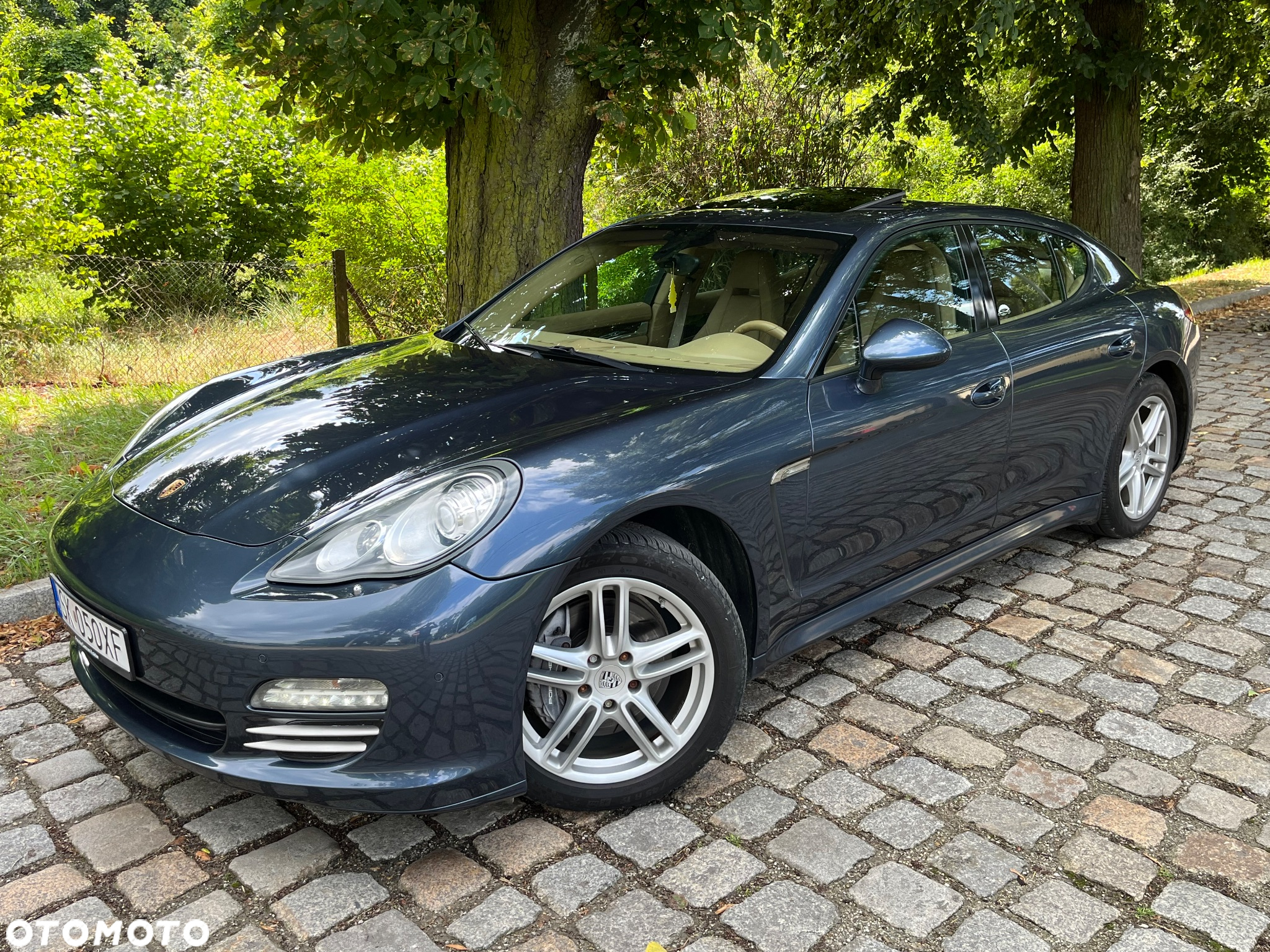 Porsche Panamera 4 - 10