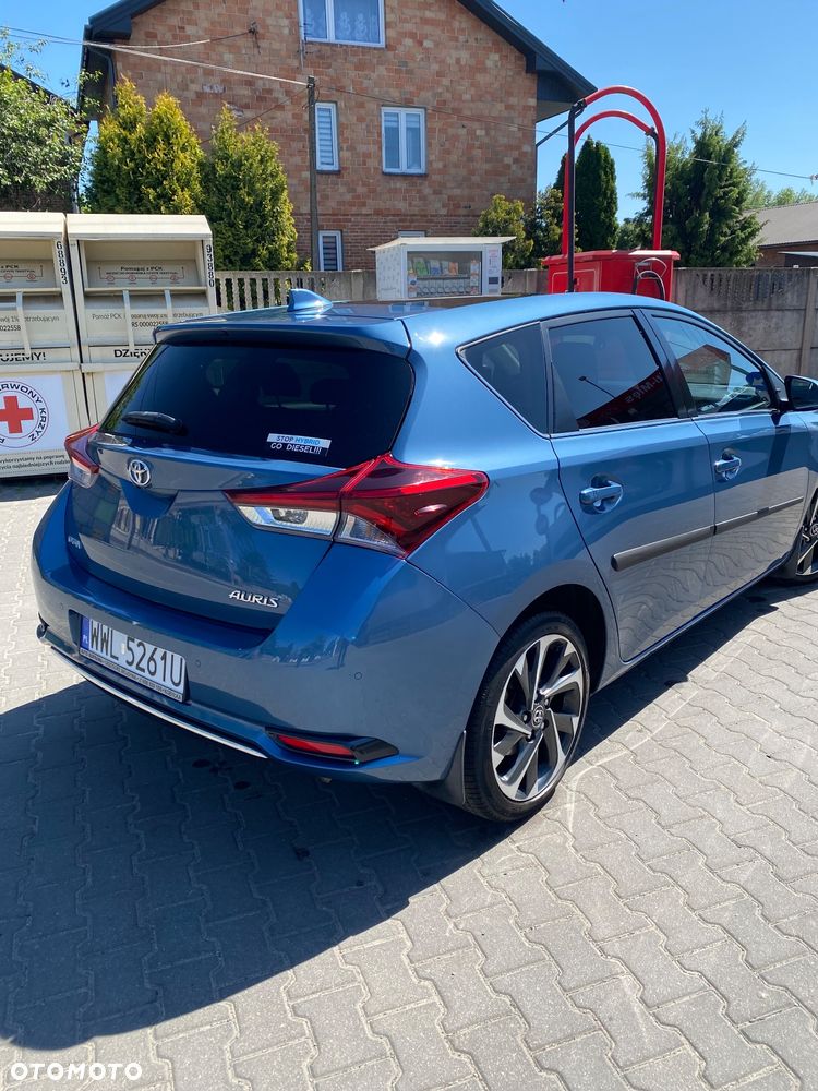 Toyota Auris 1.4 D-4D Premium - 3