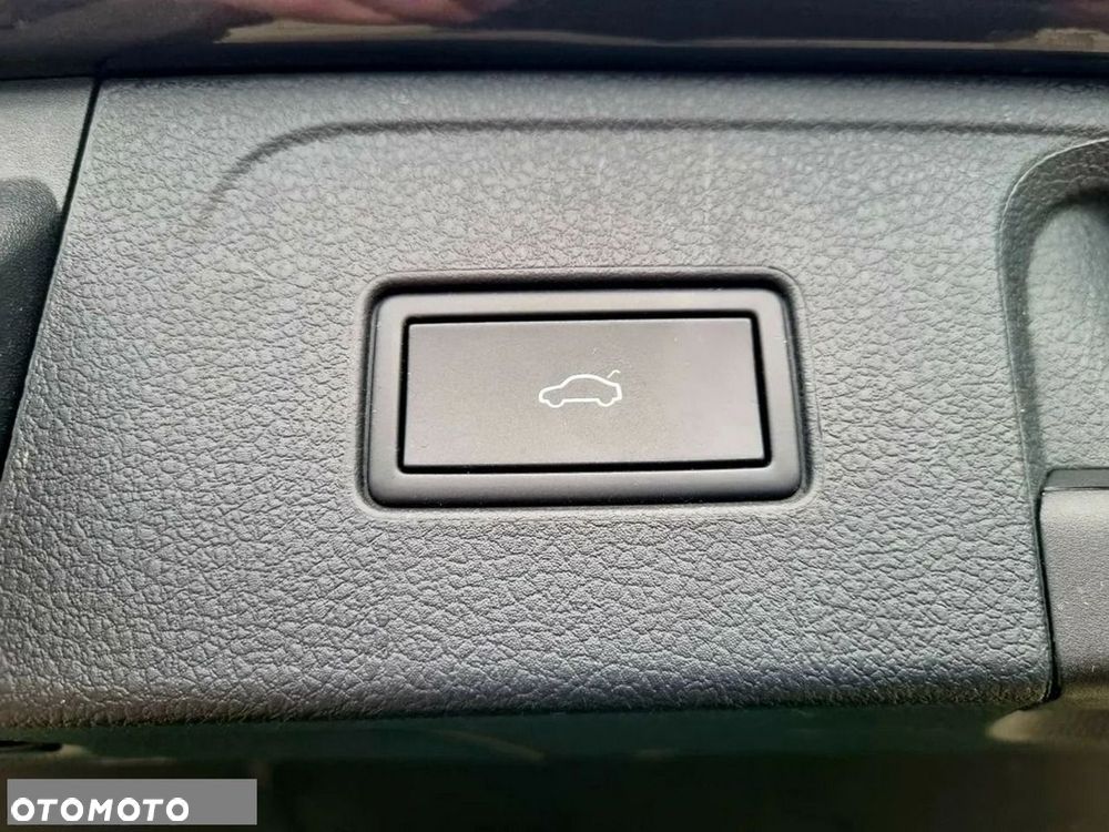 Volkswagen Passat - 15