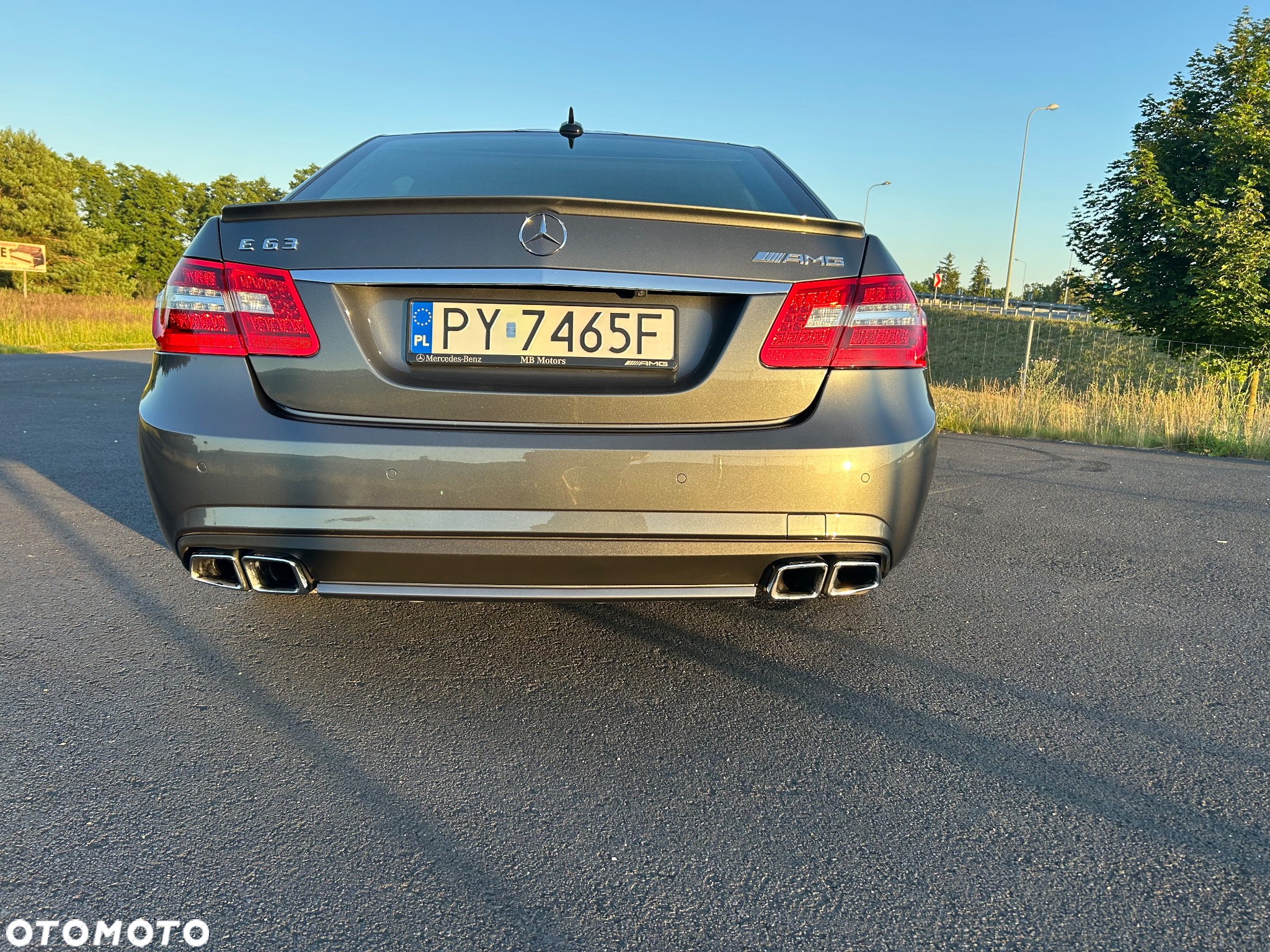 Mercedes-Benz Klasa E 63 AMG - 11