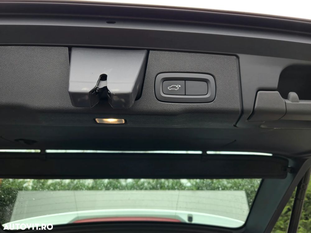 Volvo XC 60 B4 D AWD Geartronic Inscription - 27