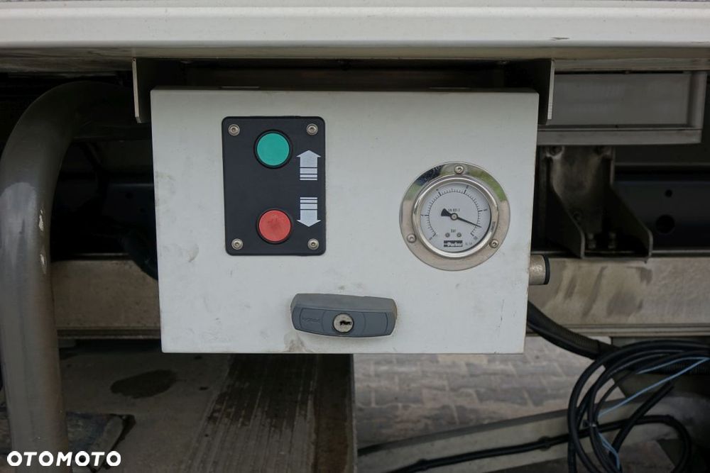 DAF LF 290 / CHŁODNIA / FRIGOBLOCK FK13 / EURO 6 / AUTOMAT / ROLETA / WINDA ZAŁADUNKOWA - 19