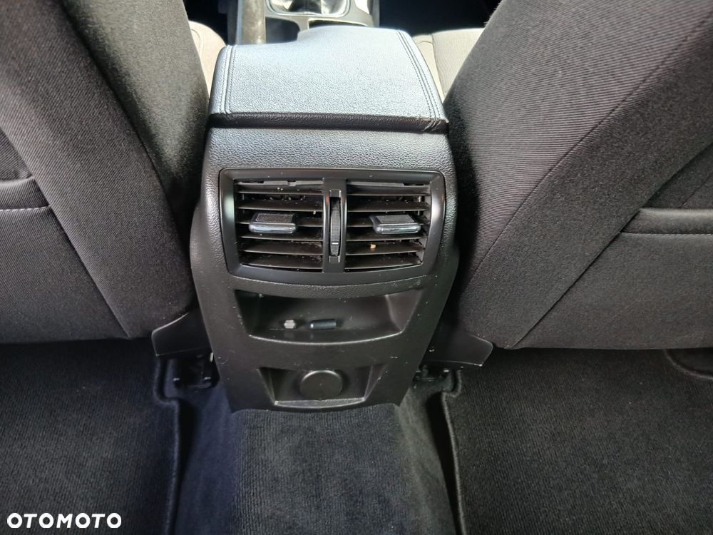 Opel Insignia 1.6 Turbo - 33