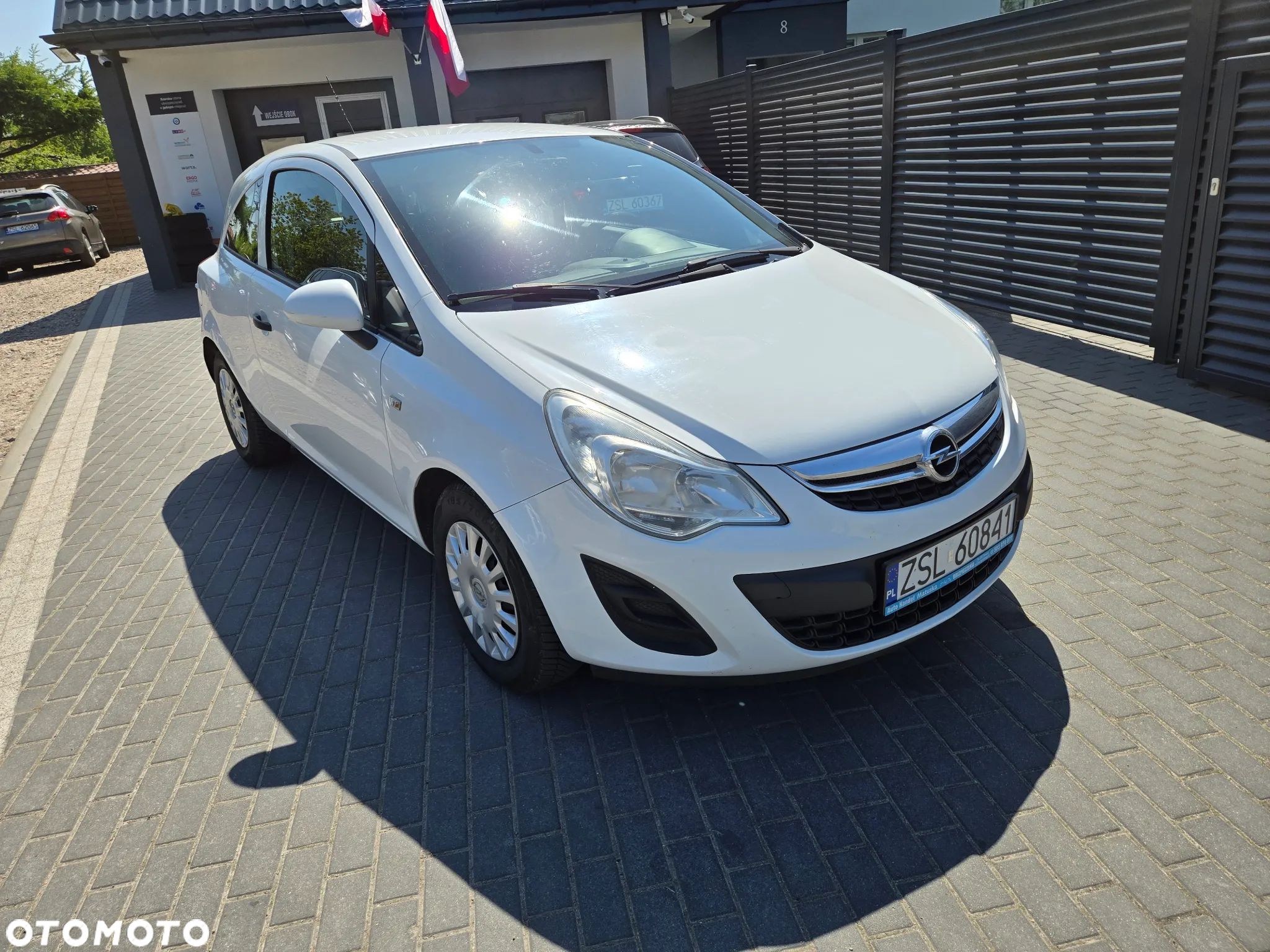 Opel Corsa 1.2 16V (ecoFLEX) Color Edition - 1