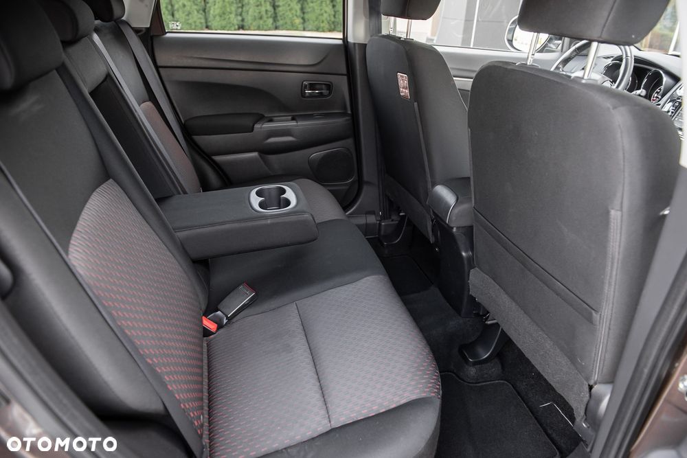Mitsubishi ASX - 27