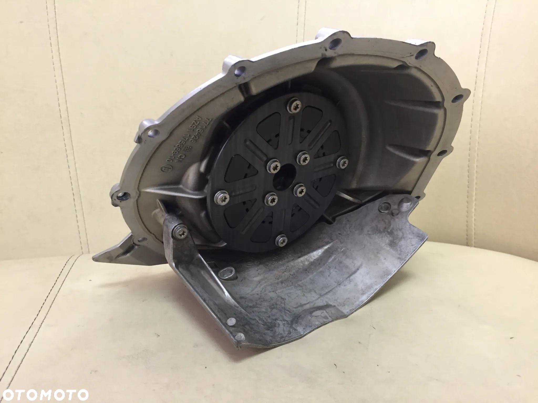 DEKIEL PRAWY DEKIELEK OSŁONA POKRYWA SPRZĘGŁA BMW K1600GT K1600GTL 7716426 - 14
