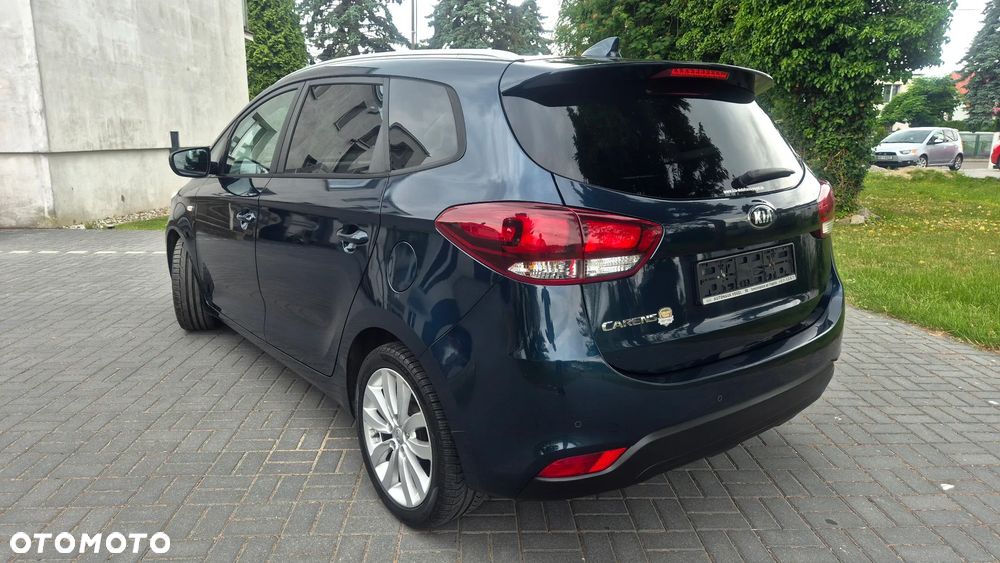 Kia Carens 1.6 GDI Dream Team Edition - 3