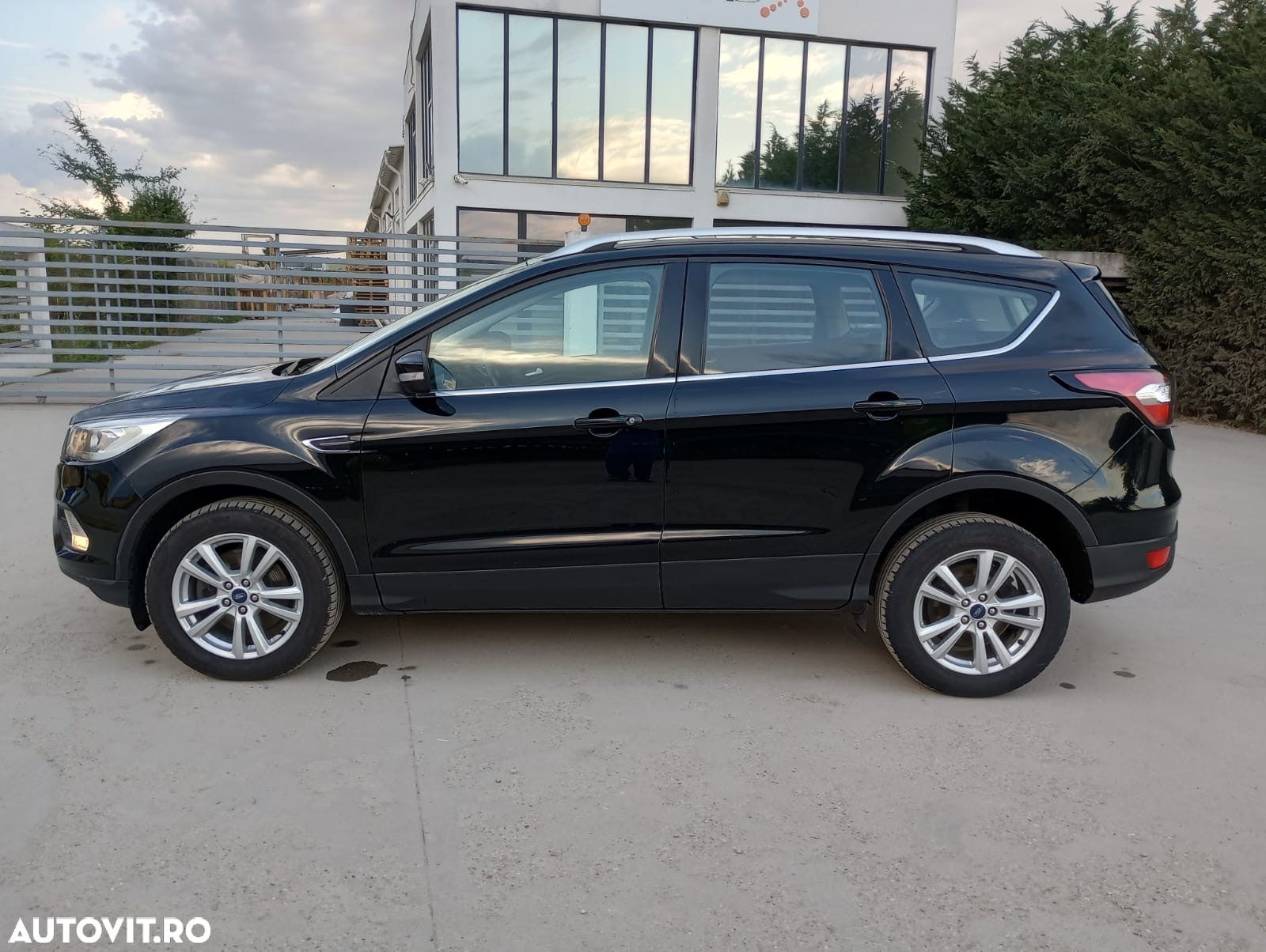 Ford Kuga 2.0 EcoBlue Aut. ST-LINE - 11