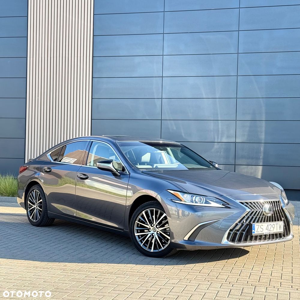 Lexus ES 300h Business Edition - 3