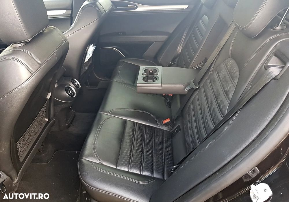 Alfa Romeo Stelvio 2.2 Diesel 16V AT8 Q4 Ti - 12