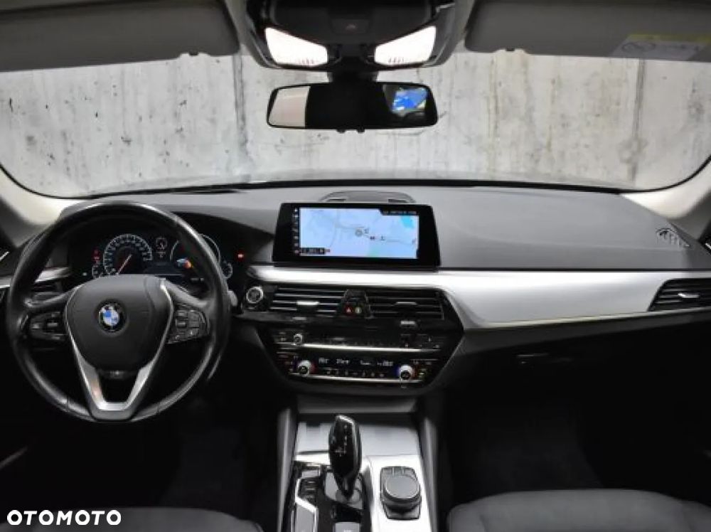 BMW Seria 5 520d - 4