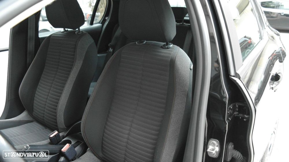 Peugeot 208 1.2 PureTech Active - 26