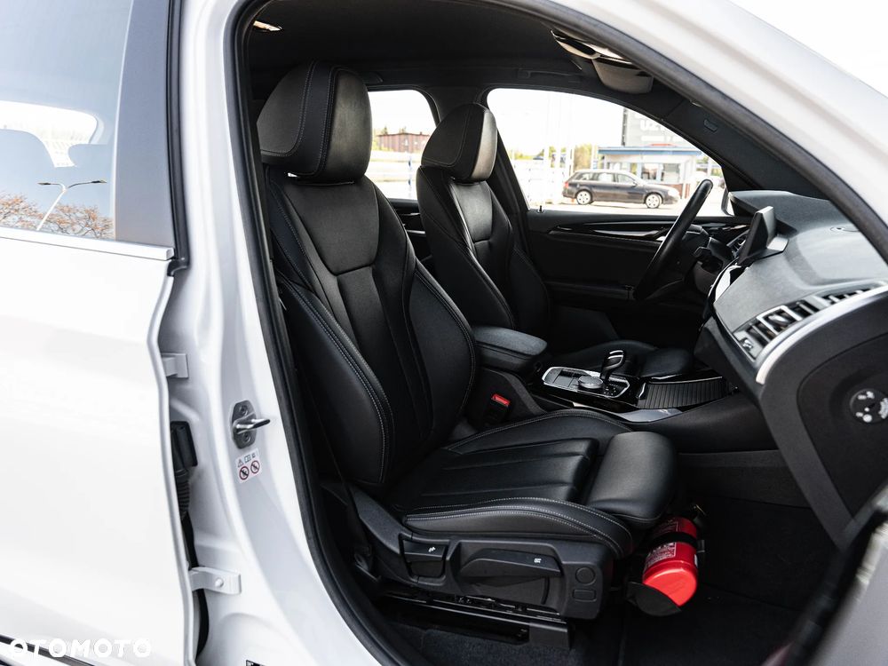 BMW X3 xDrive20i mHEV - 21