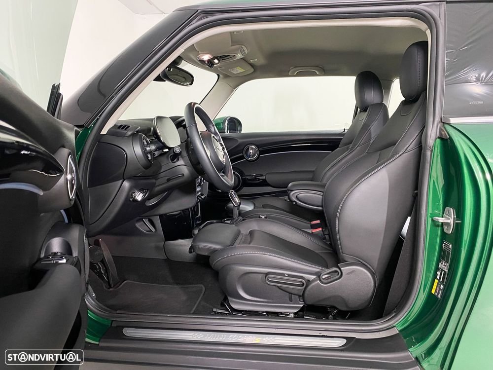 MINI 3 Portas Cooper SE Essential - 9