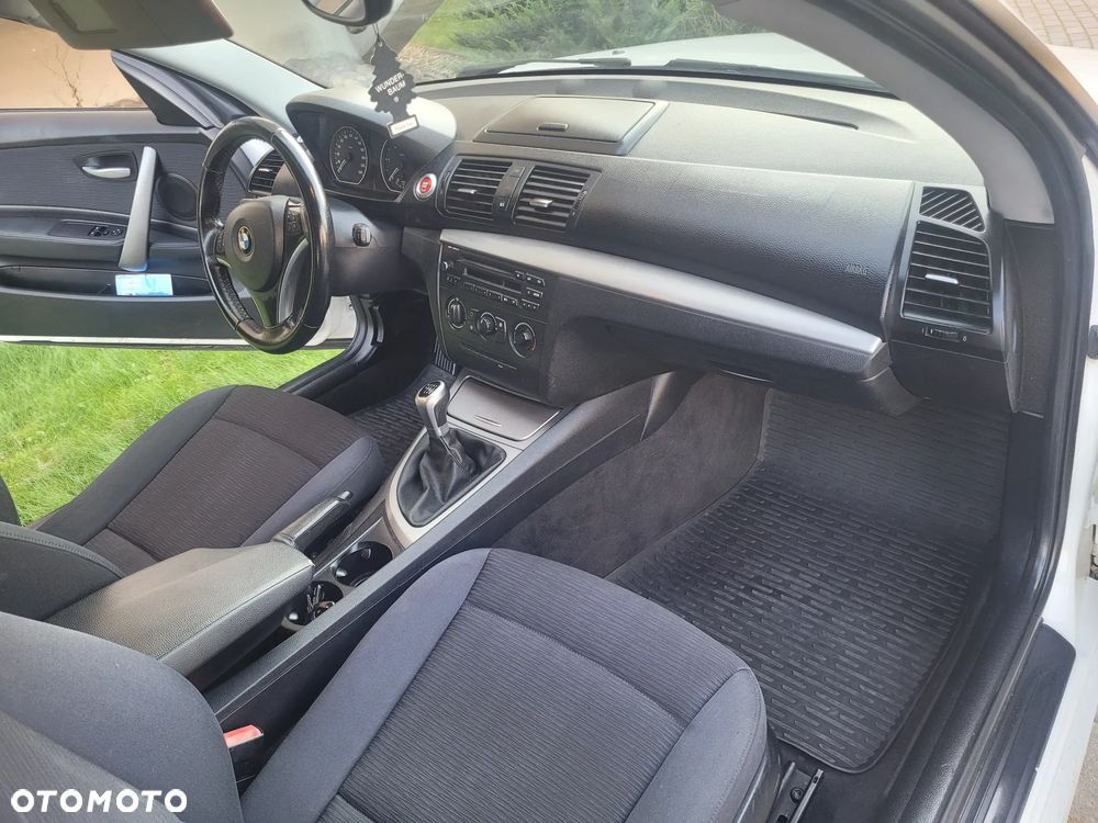 BMW Seria 1 - 10