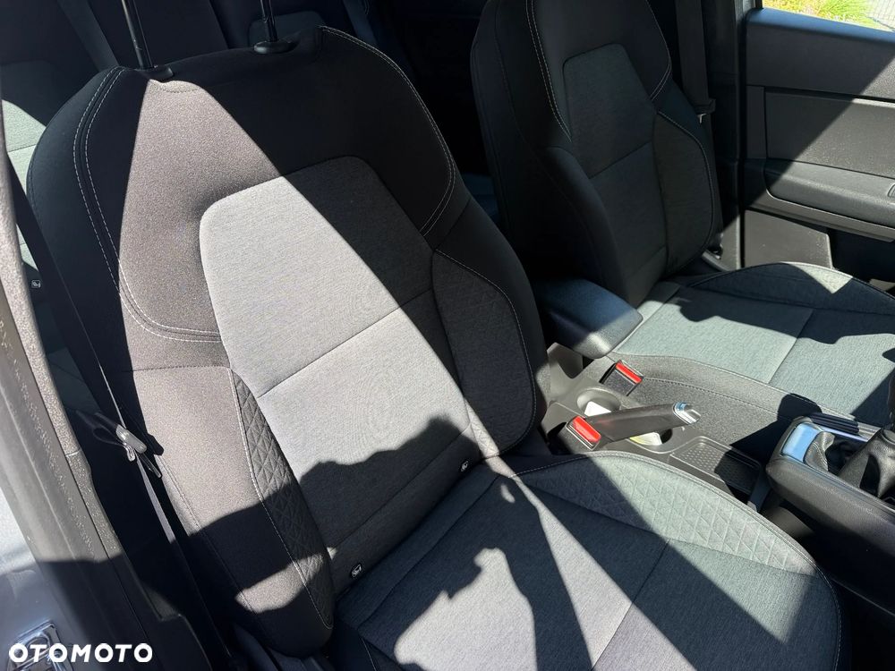 Renault Captur - 21