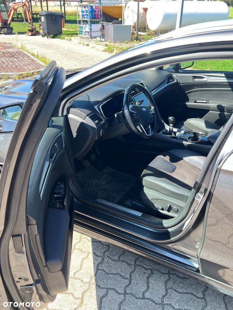 Ford Mondeo 2.0 TDCi Titanium - 11