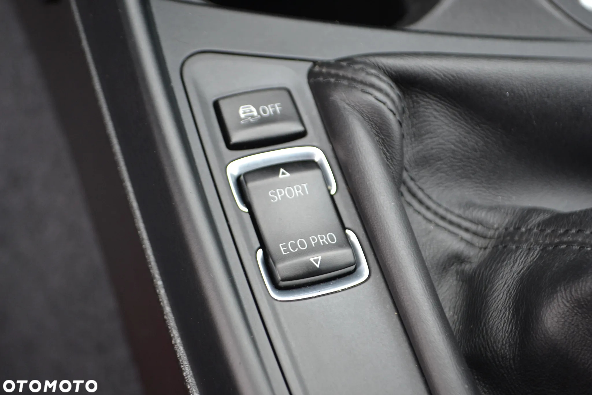 BMW Seria 1 - 32