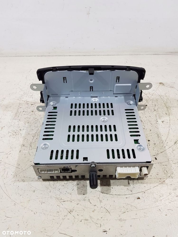 radio radioodtwarzacz cd 281155216r dacia duster i dokker bez kodu - 8