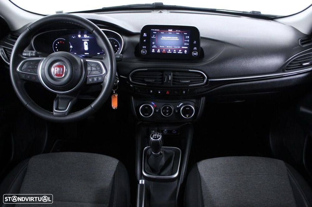 Fiat Tipo Cross 1.0 GSE T3 - 18