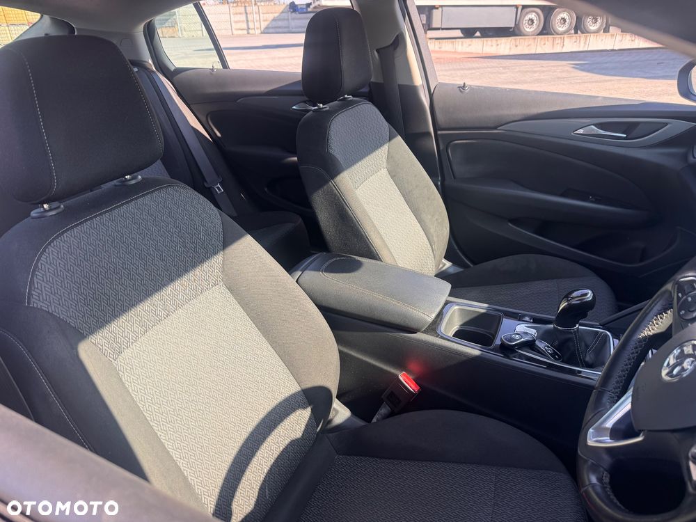 Opel Insignia 1.6 ECOTEC Business Innovation - 19
