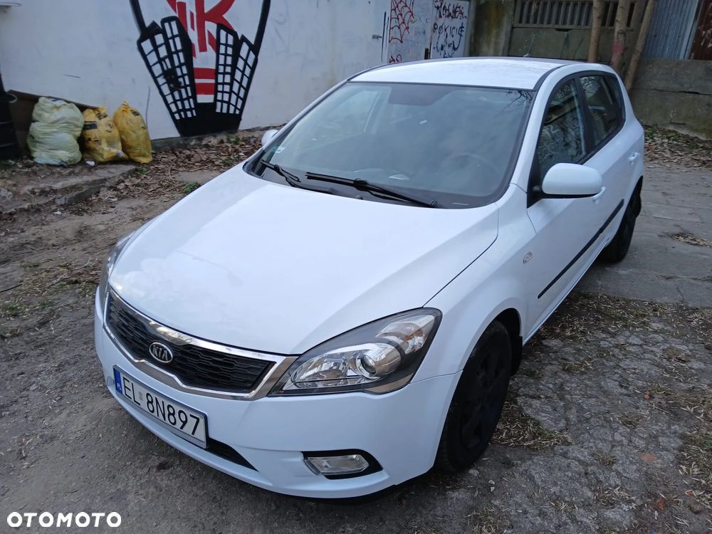 Kia Ceed 1.4 Comfort - 11