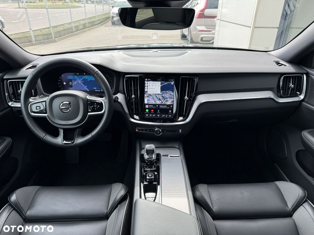 Volvo V60 B4 B Plus Dark - 17