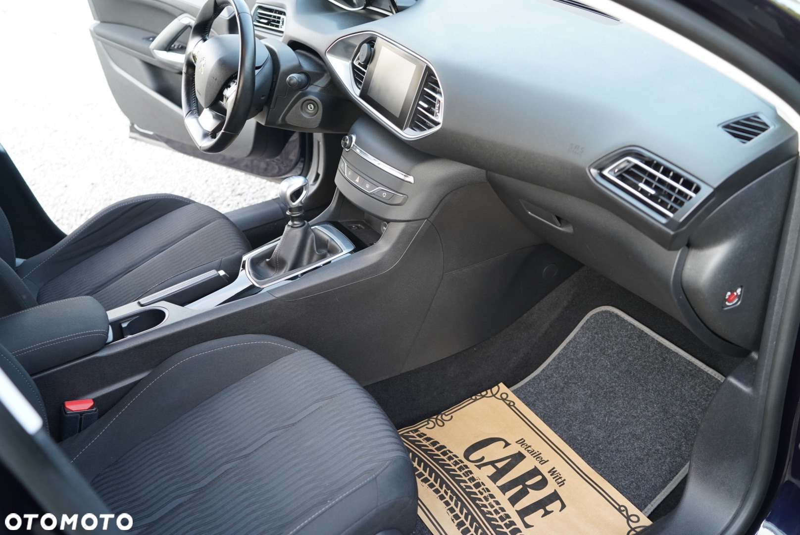 Peugeot 308 1.6 BlueHDi Allure S&S - 6
