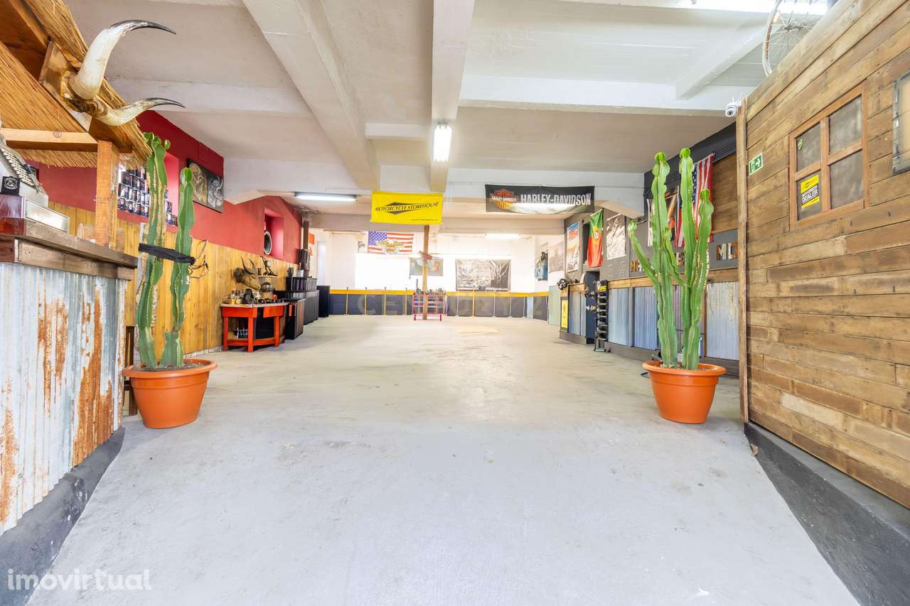 Garagem / Armazém com 200 m² em Monte Abraão – Queluz - Grande imagem: 3/7