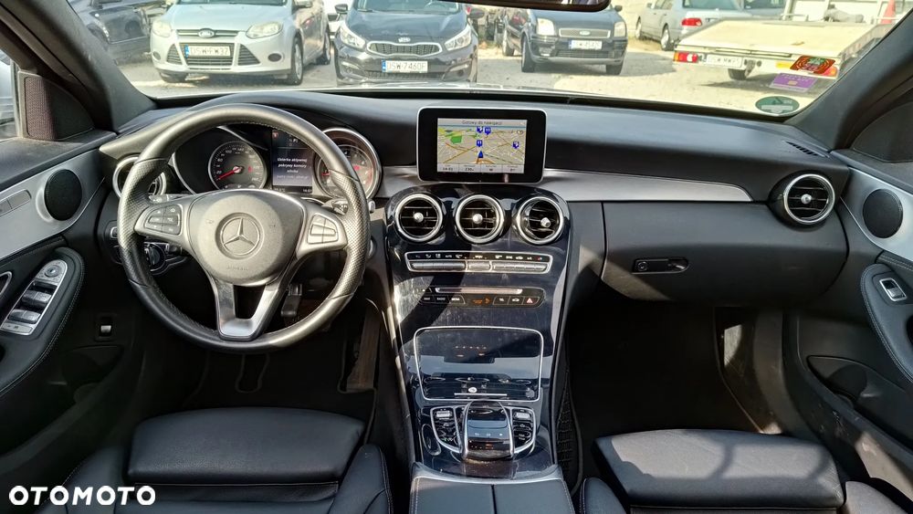 Mercedes-Benz Klasa C 200 7G-TRONIC Avantgarde - 22