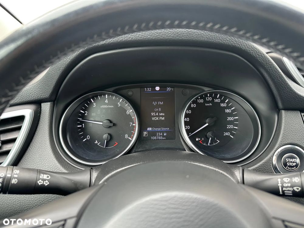 Nissan Qashqai 1.3 DIG-T N-Connecta DCT - 10