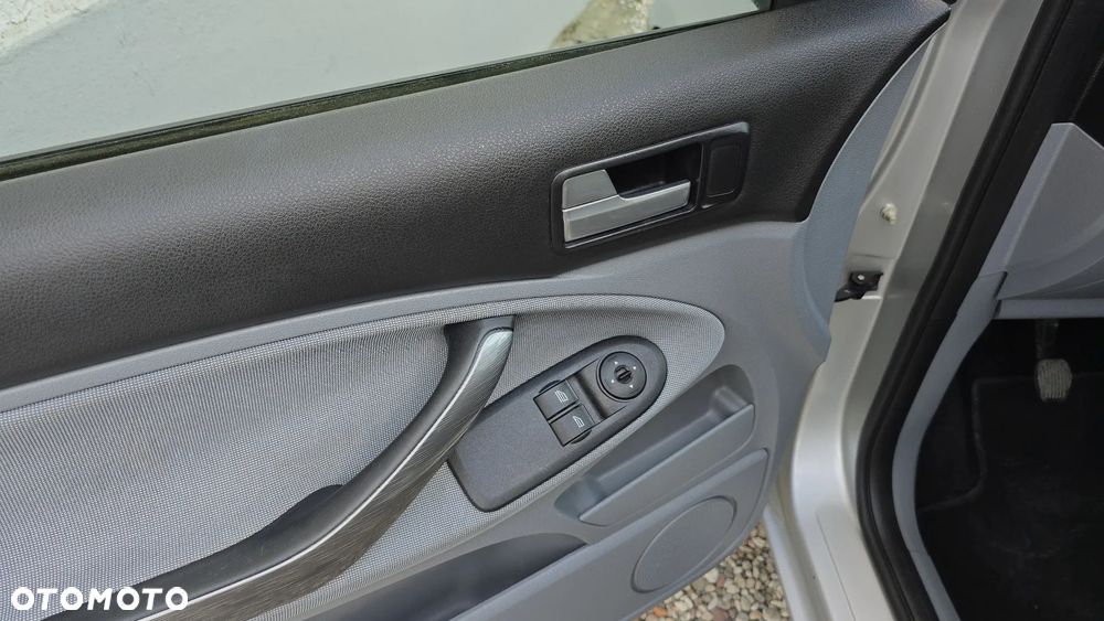 Ford C-MAX 1.6 FF Ambiente - 8