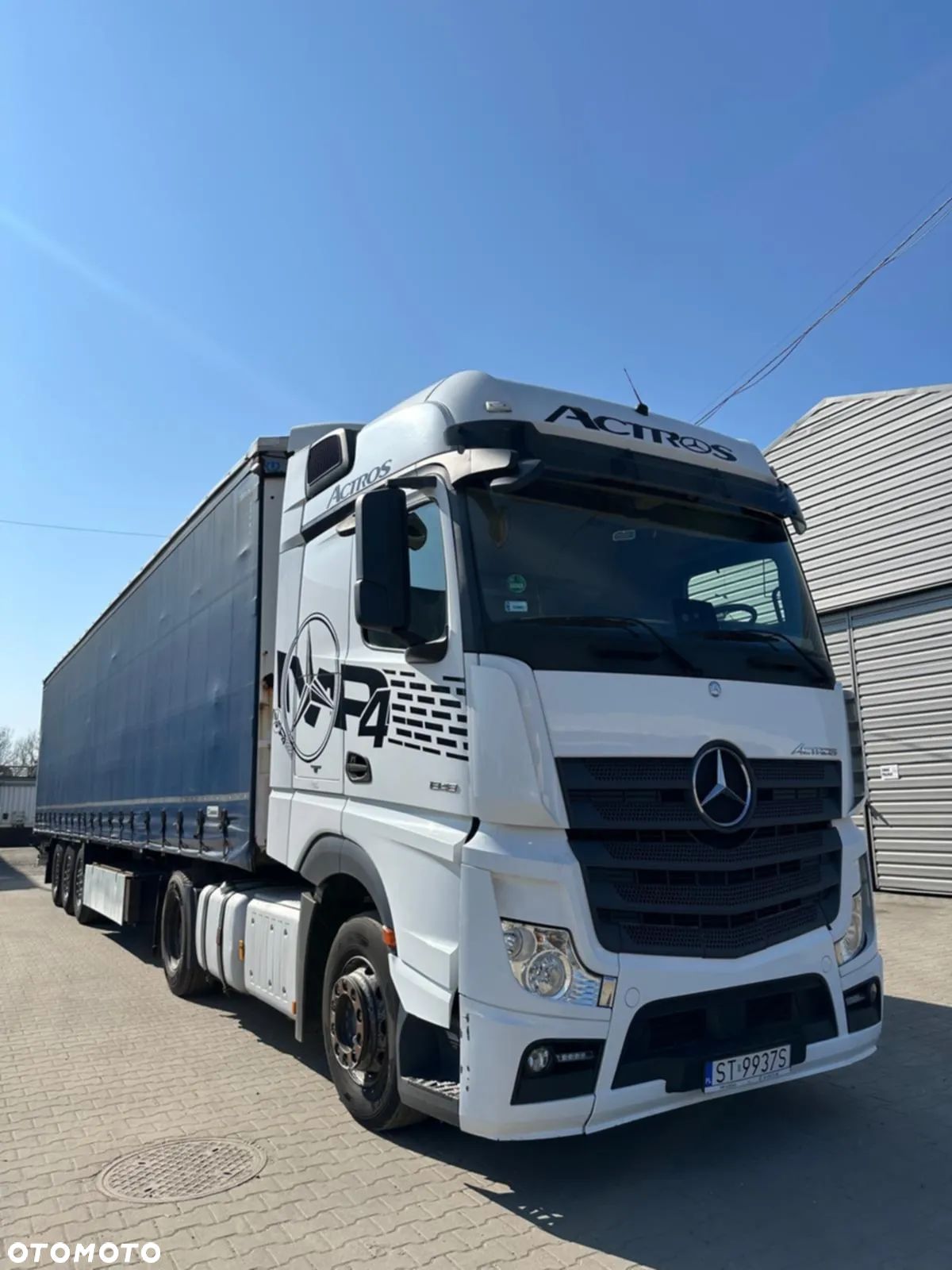 Mercedes-Benz ACTROS - 1