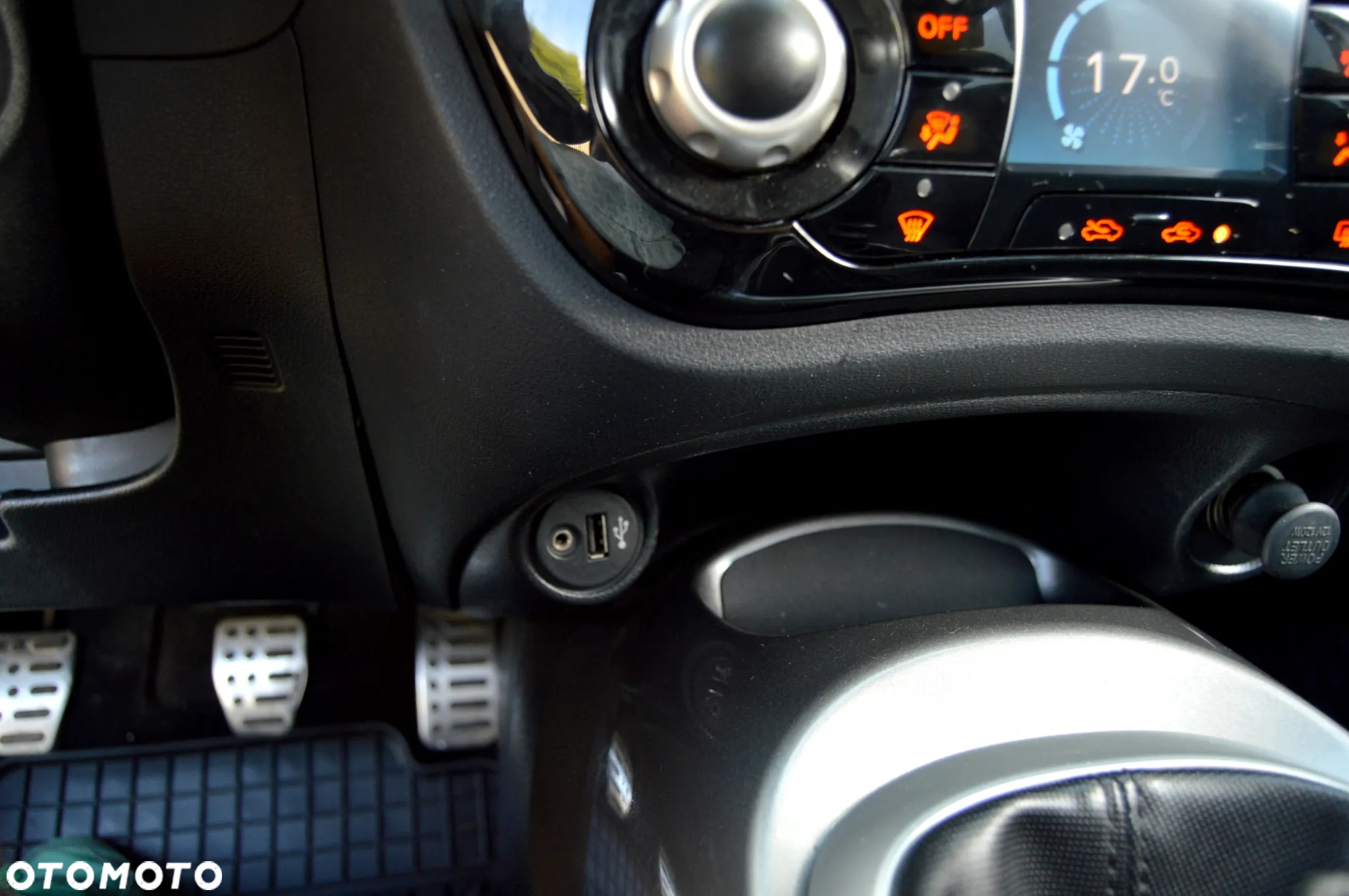 Nissan Juke 1.6 T Tekna - 30