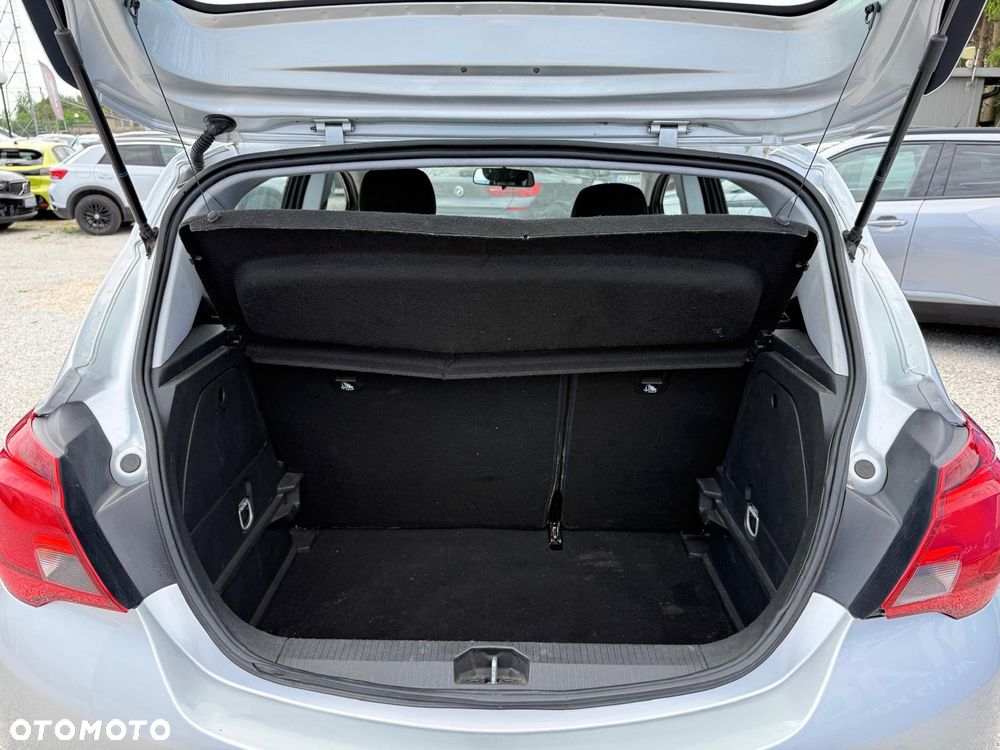 Opel Corsa 1.4 Cosmo - 26
