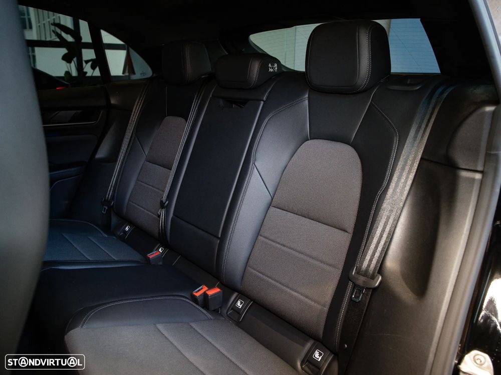 Porsche Macan Electric 4 - 27