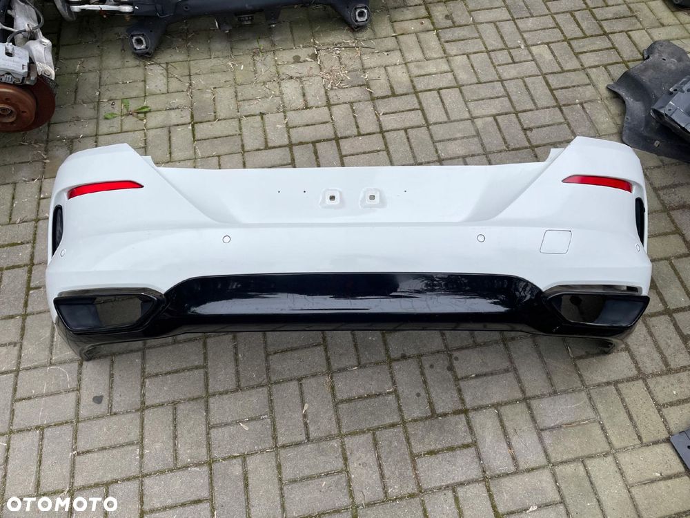 BMW 8 G14 G15 zderzak tył tylny m pakiet PDC - 1