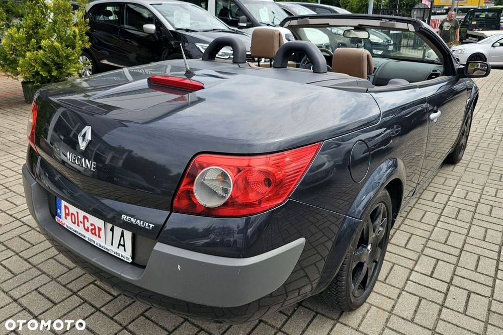 Renault Megane 1.6 Avantage - 8