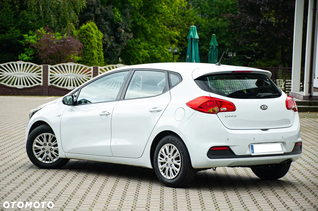 Kia Ceed 1.4 CVVT Vision - 17