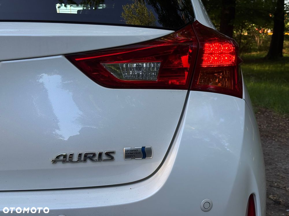 Toyota Auris 1.8 HSD Luna - 12