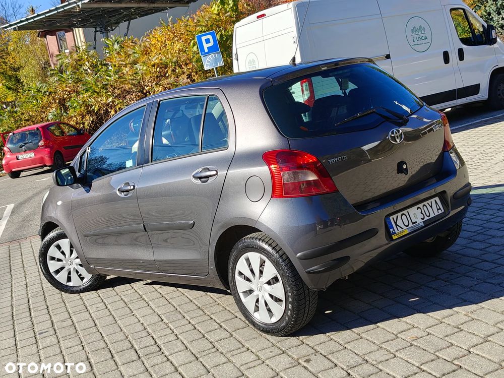 Toyota Yaris 1.3 Luna A/C - 34