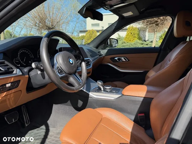 BMW Seria 3 330d M Sport sport - 8