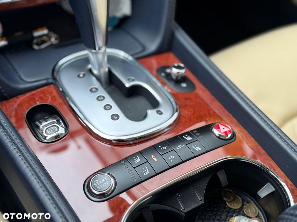 Bentley Continental GT - 14